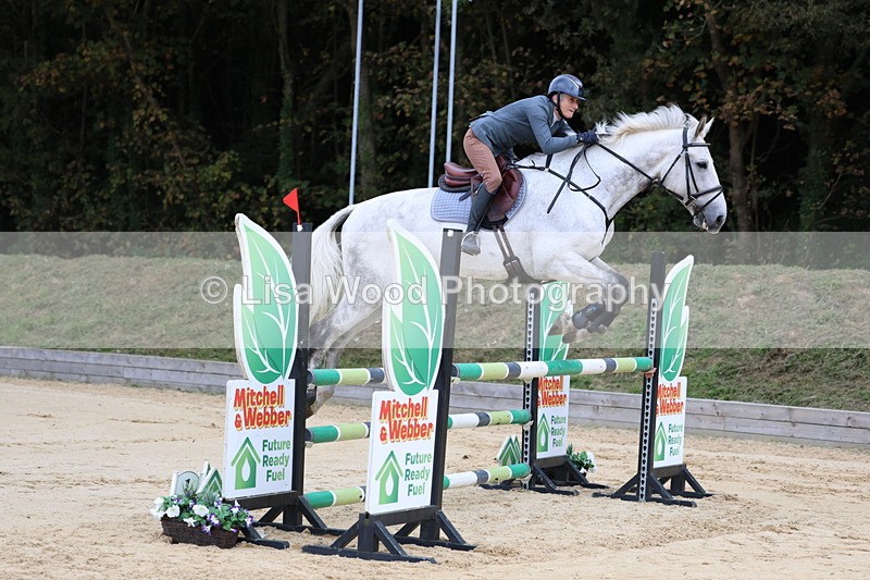 3E7A3055 - Class 8: Senior Newcomers/1.10m open