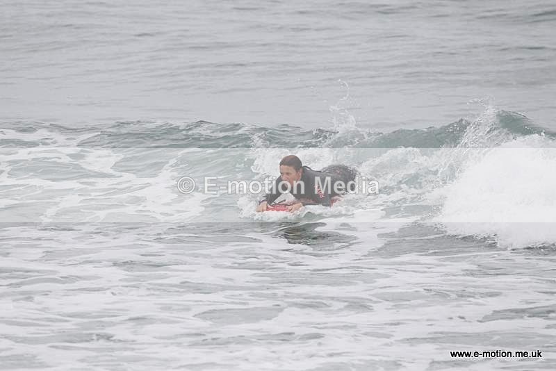 SU 110710 12 - Surf July 10