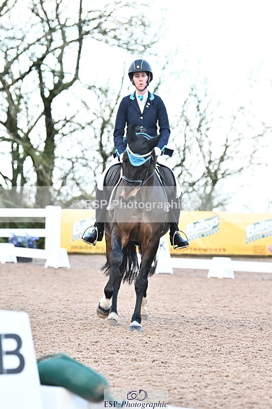 240218A-105806-05757 - 232-Alys.Matravers-VORVASHILL.VERTIGO