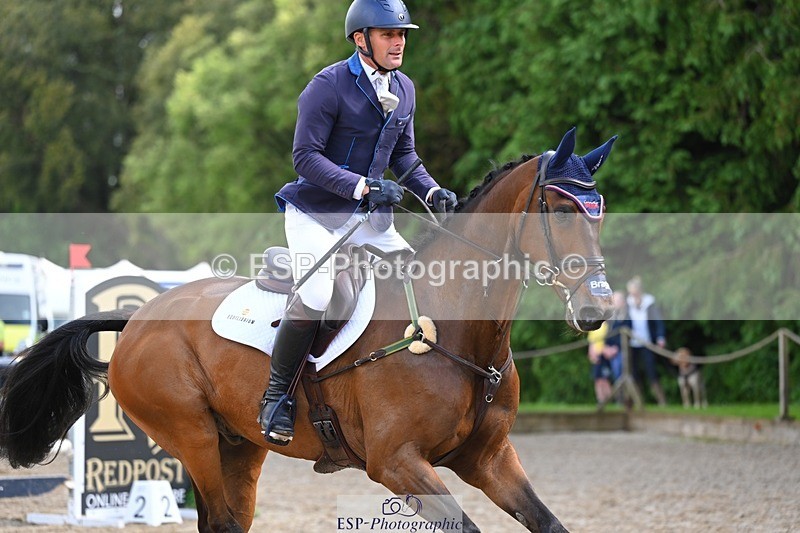 240526-100147-19829 - 301-CAMOUFLAGE-Alexander_Bragg