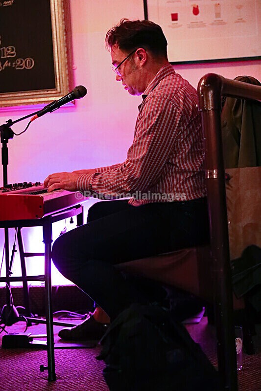 GW-32 - Gareth Williams