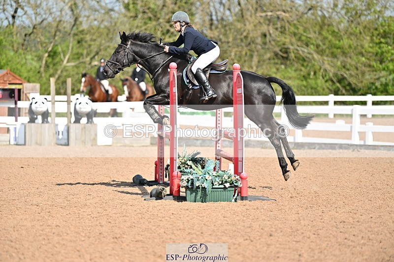 240509A-100922-00372 - Cls 1 British Novice and 90cm Open