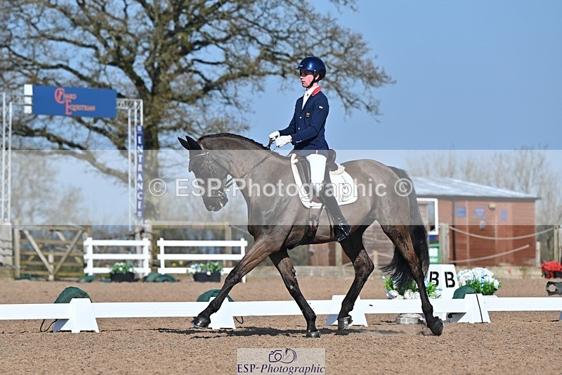 250405-094342-09838 - 117-Myles.Graham-Nibeley.Black.Pearl