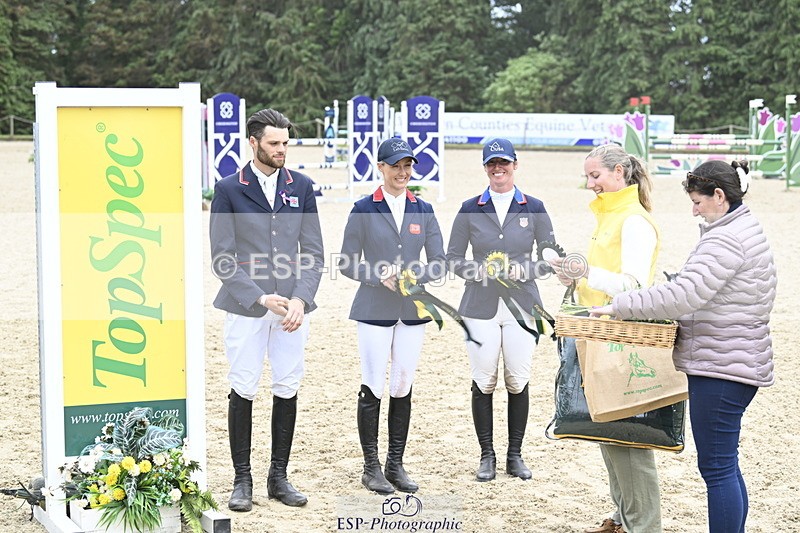 250525A-162306-18708 - Presentations Section D CCI 4 Star