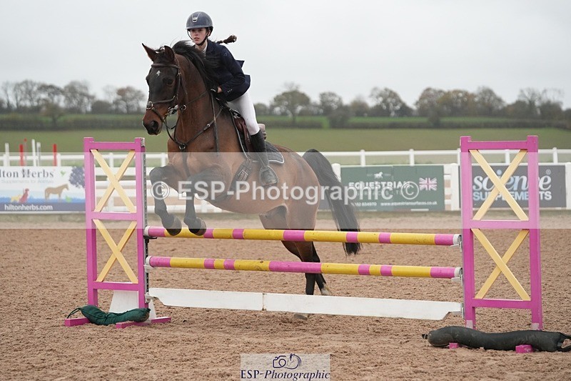 251109-085819-03124 - Cls 15 British Novice and 90cm Open