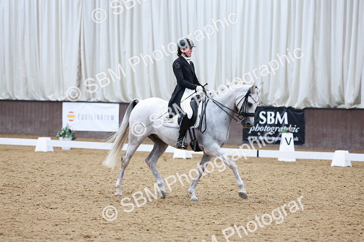 SBM_020954 - Class 13 - FEI INT I - 16.26-17.14