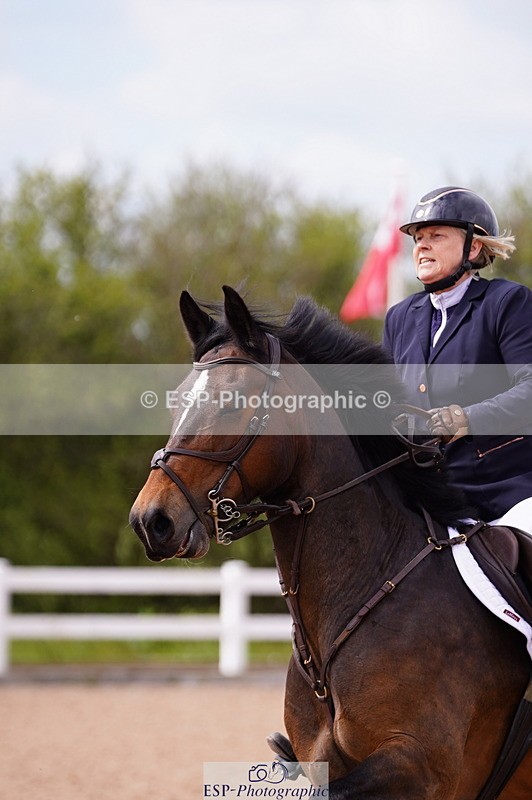 240506A-143516-09549 - Cls 17 Club 60cm