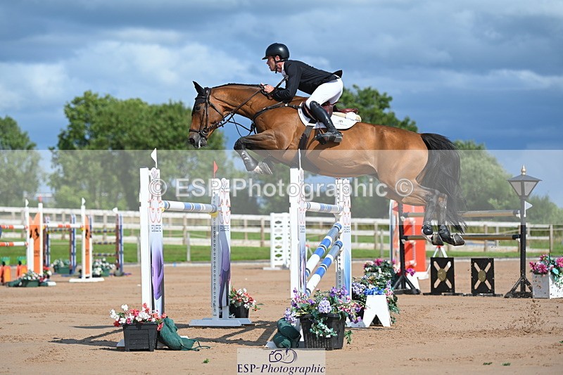 230721A-164429-07812 - Cls 10, 2 Star Big 1.45m Break to End