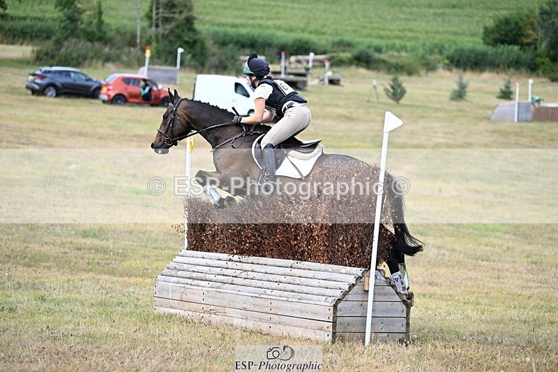 250803A-151919-16192 - O-668-Leia.Massey-SLIPALONGTREVASKIS