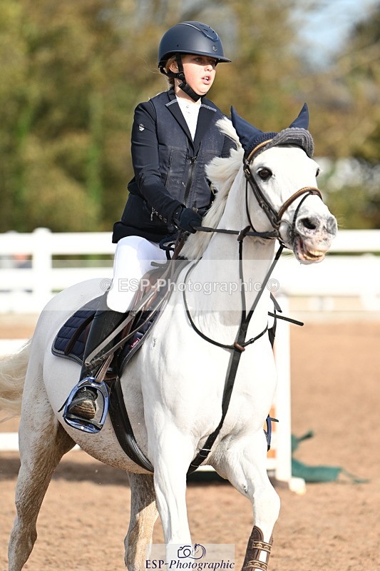 241026A-115153-00806 - SAT Cls 8 Pony Discovery and 90cm Open