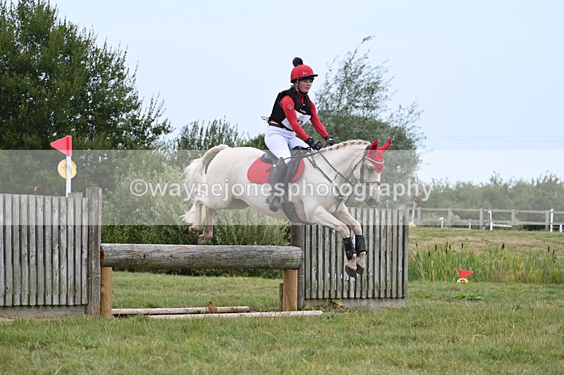 WJ7_8378 - 80cm XC Time 15:45 to 16:02