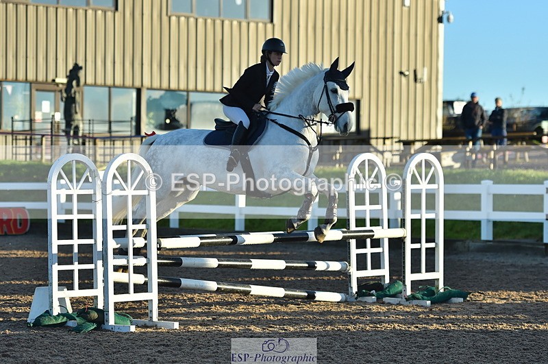 231111A-015844-01142 - Cls 8 Clear Round