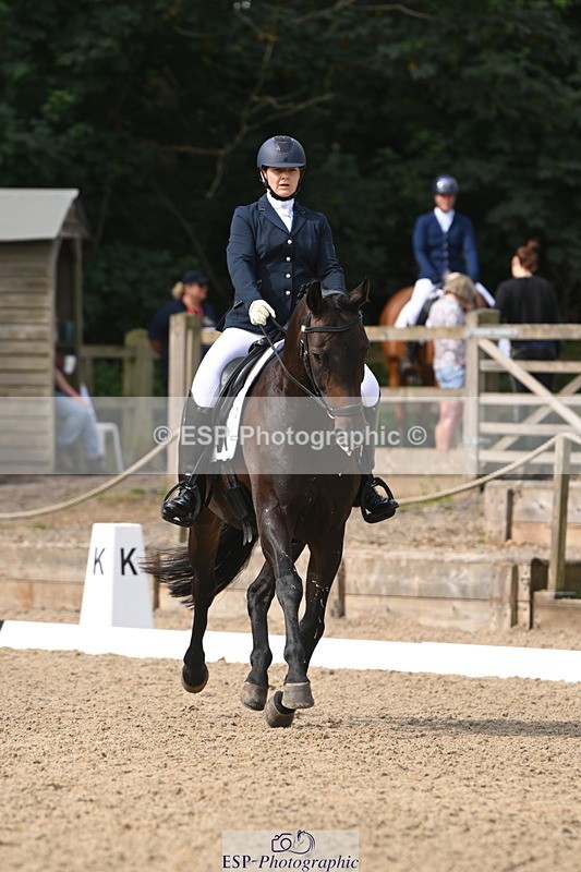 250719A-101305-03298 - 049-Veronica.Roberts-For.J'Adore