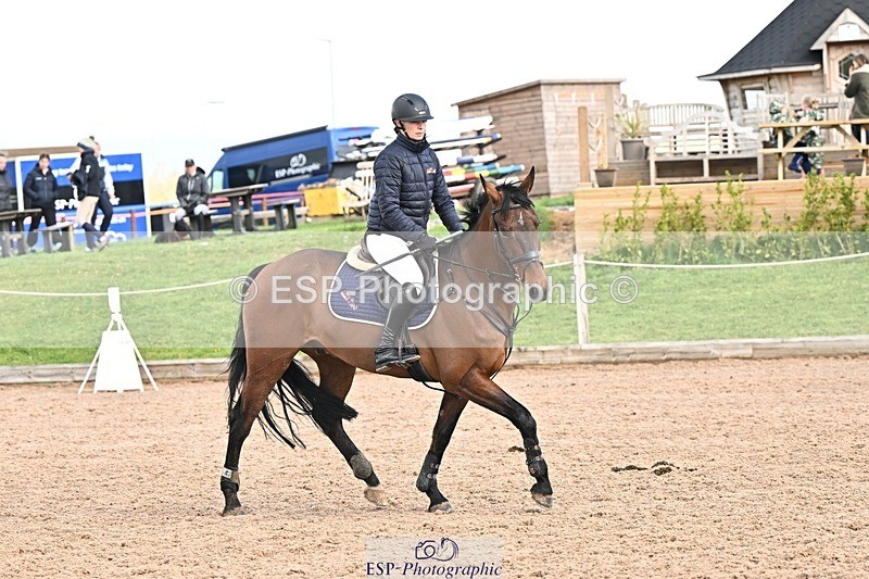 250416-101128-00235 - Cls 1 British Novice and 90cm