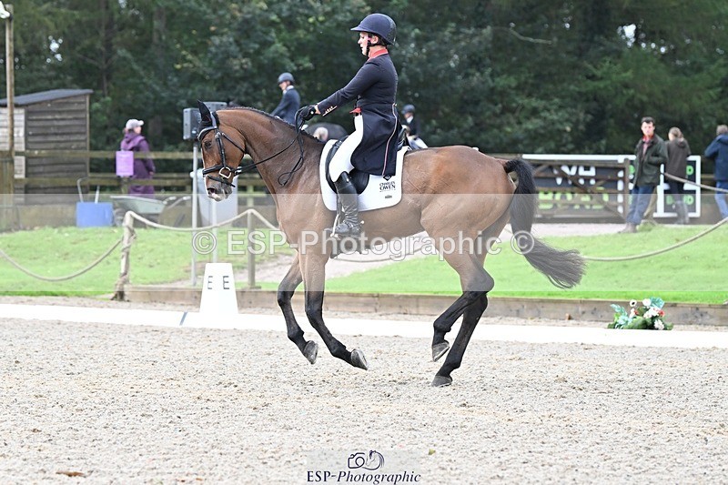 231019-105312-01674 - 034-COOLEY.PARK.MUZE-Gemma.Stevens-DR