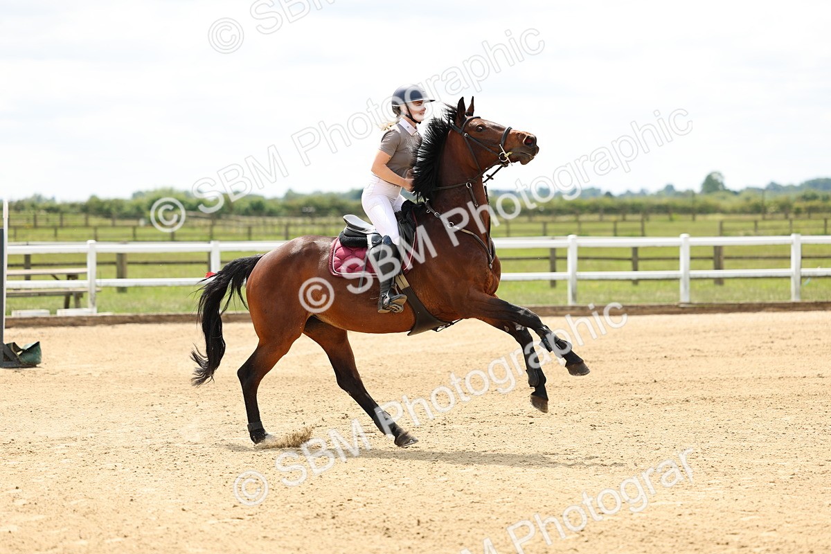 SBM_005092 - Class 18 - Senior 1.05m Open