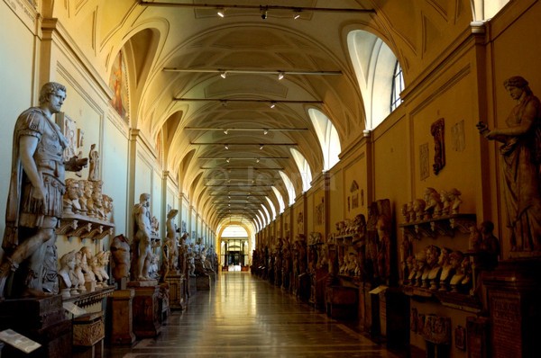 Statues Hallway - Vatican Museum
