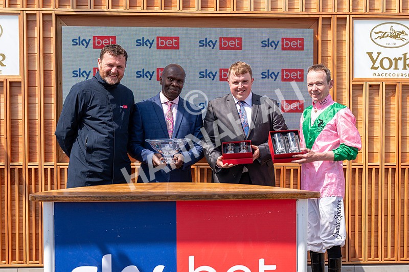 140526-Race 1-Persian Spring-1049 - Race 1 1.45pm Sky Bet ebfstallions.com Novice Stakes