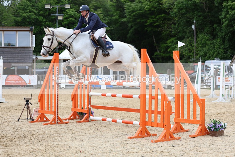 3E7A9722 - Class 9: Senior Foxhunter/1.20 open