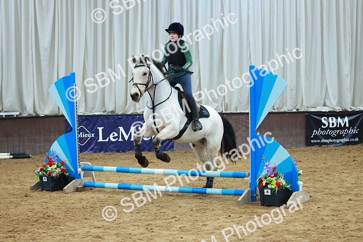 SBM_002376 - Class 3 - Horse & Hound (60cm)