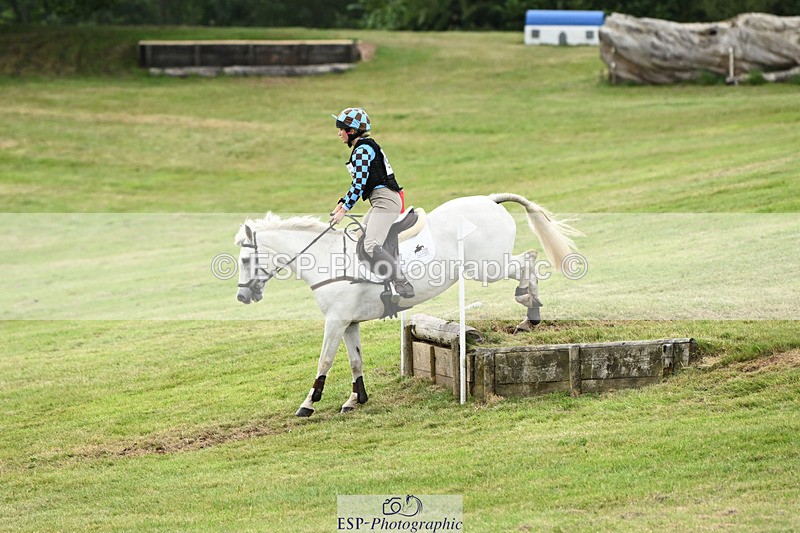 240825X-173103-37944 - 80cm XC 17.30 to End