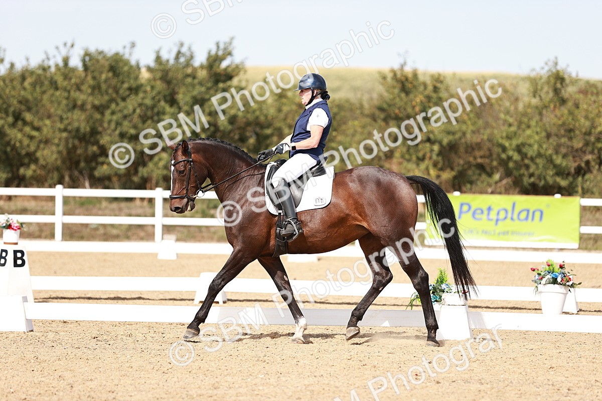 SBM_006215 - Class 15 - Advanced Medium 5 - 14.51-15.39