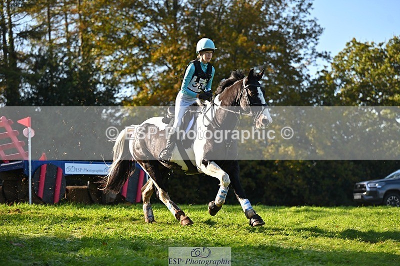 241026-115034-13002 - 387-Kelly.Knockaert-PIPER.II
