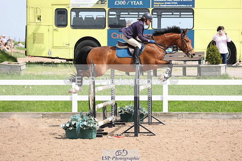 240510A-143624-07739 - Cls 17 1.05m National Am Quali