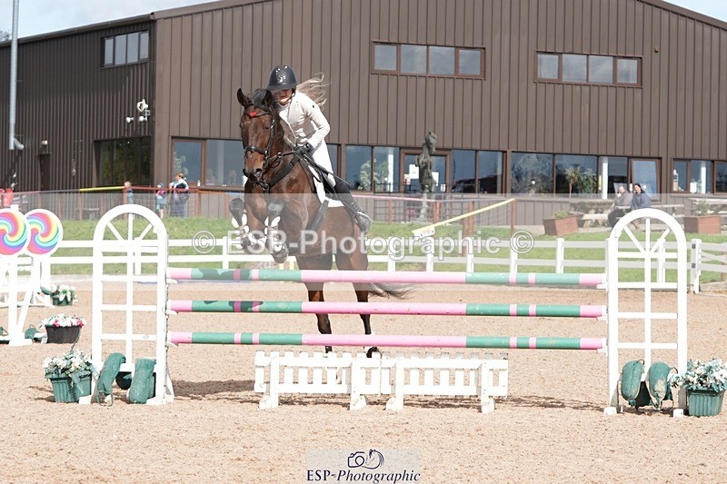 251005-132610-03529 - Cls 27 1.05m Amateur Qualifier