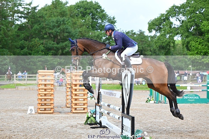 240526-100051-19822 - 301-CAMOUFLAGE-Alexander_Bragg