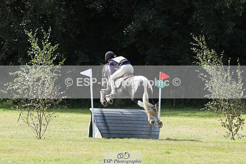 240825X-110557-32208 - 70cm XC 11.00 to 12.00