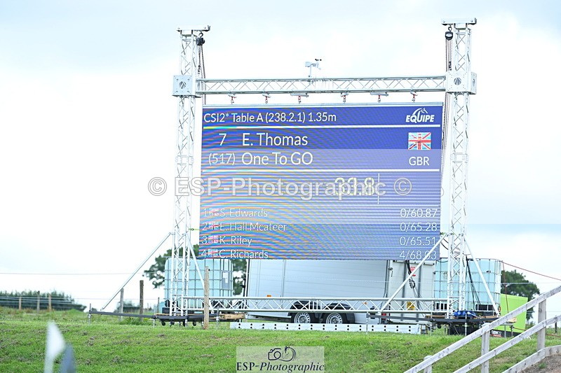 230721A-104100-05402 - Cls 6, 2 Star Medium 1.35m