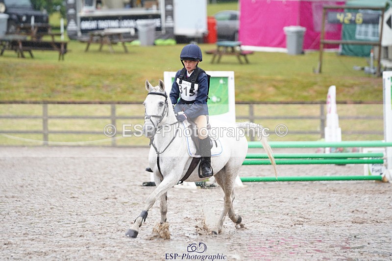 240824X-084836-20426 - 70cm Round 1 8.30 to 9.30