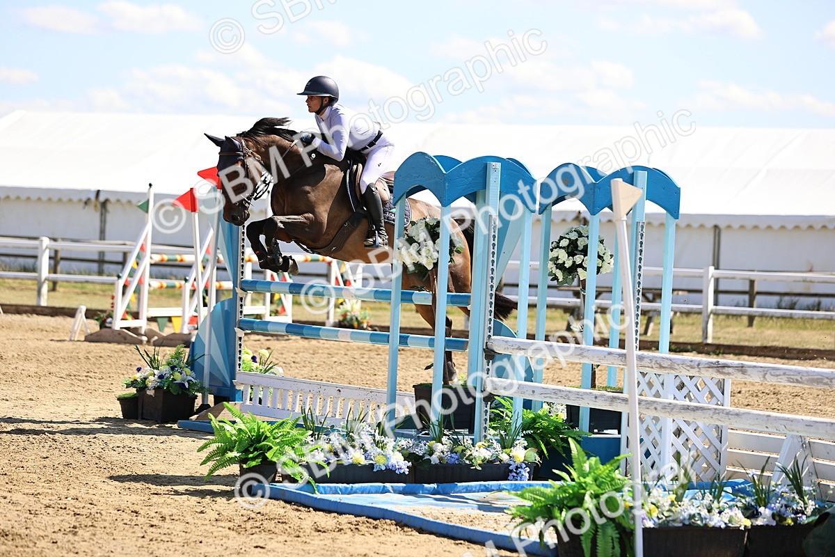 SBM_015395 - Class 16 - Senior foxhunter - 1.20m Open