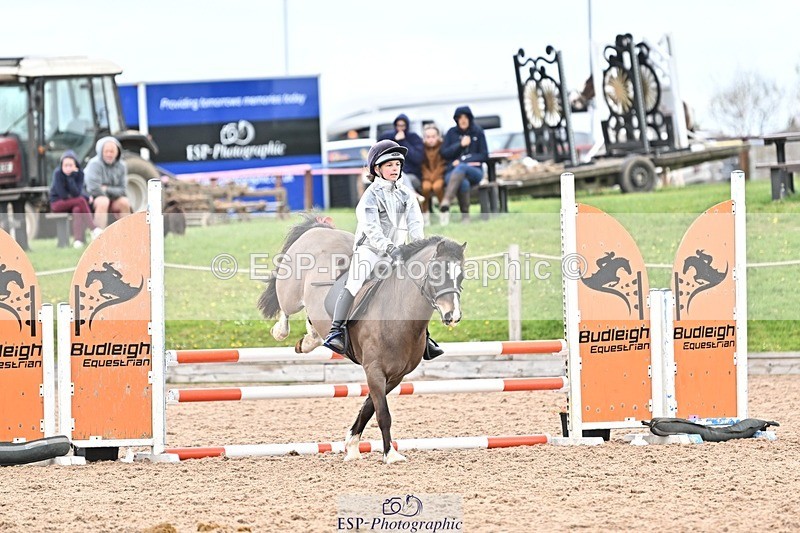 250414-103321-00130 - 80cm Round 1