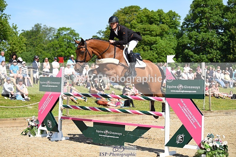 230528-101406-14844 - 260-LOW_MOOR_LUCKY-Tom_Woodward-SJ