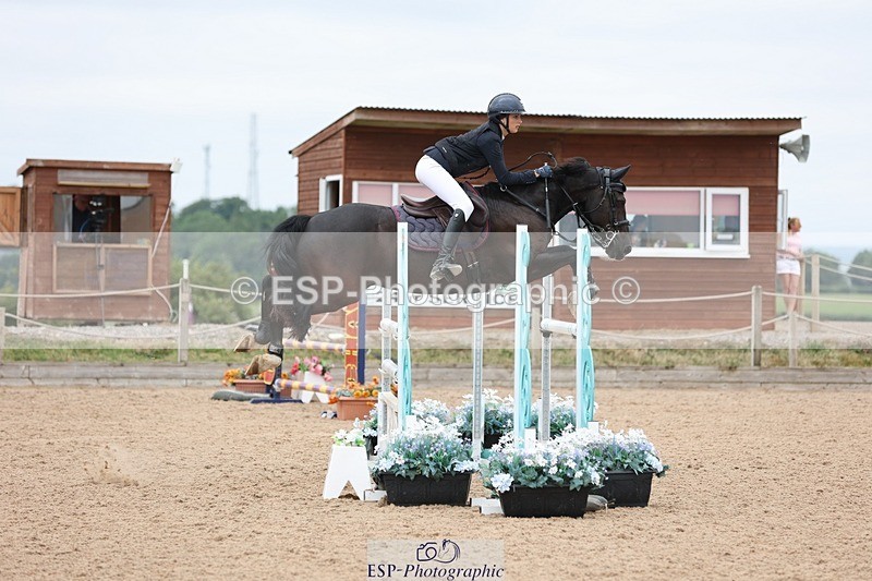 250629-132056-12097 - Cls 28 Pony Foxhunter Jump Offs & Presentations