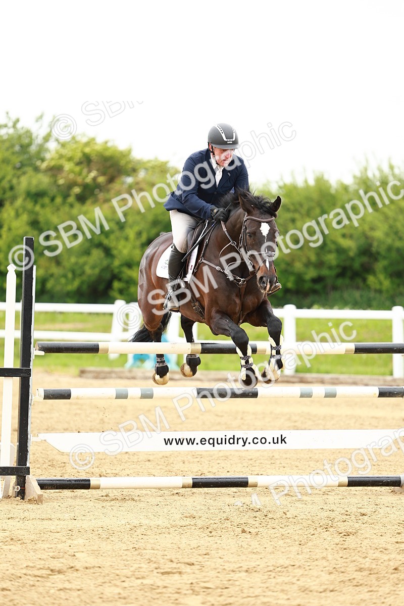 SBM_000972 - Class 5 - Senior Foxhunters - 1.20m