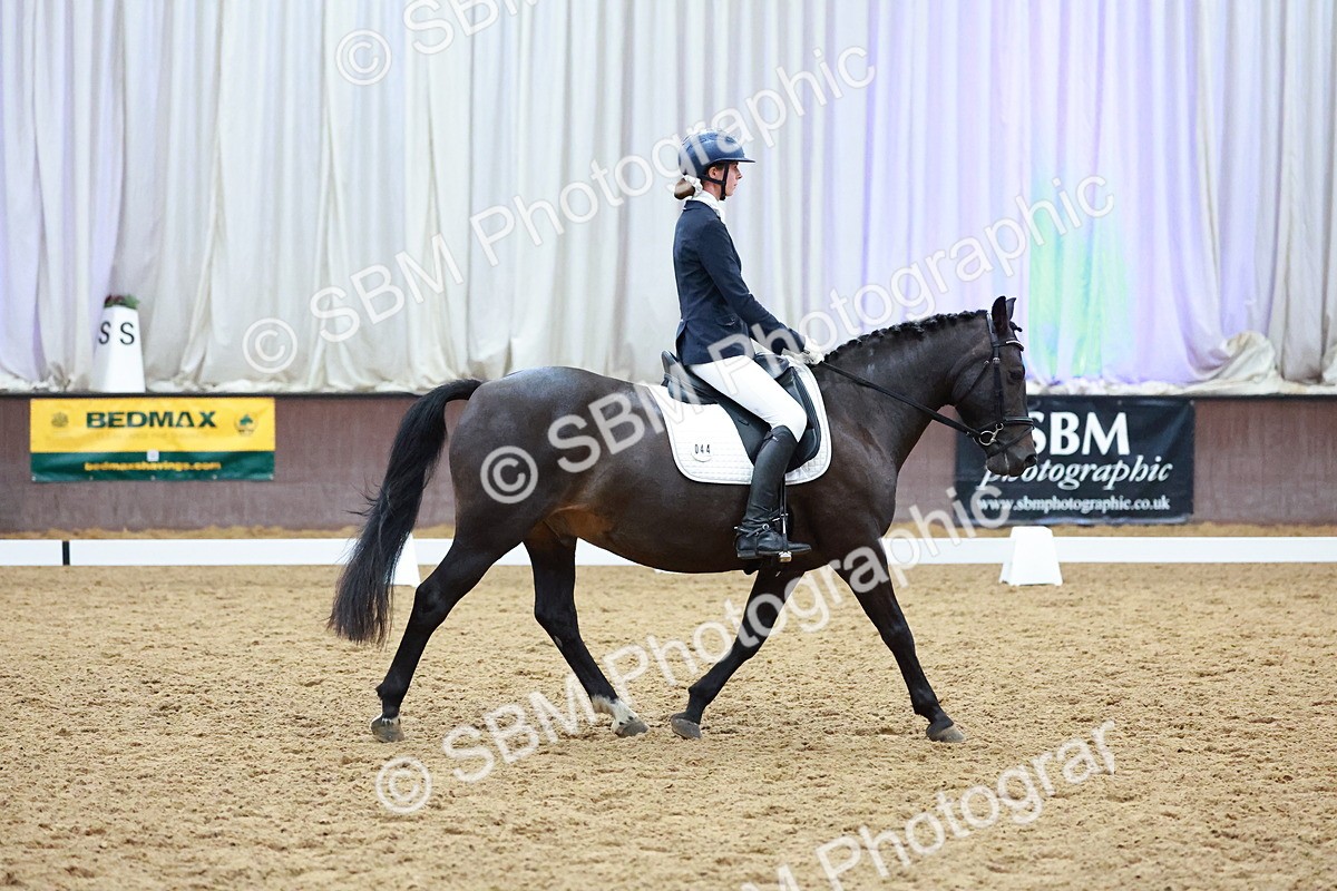 SBM_004431 - Class 12 - E2 Championship - 14.50-15.53
