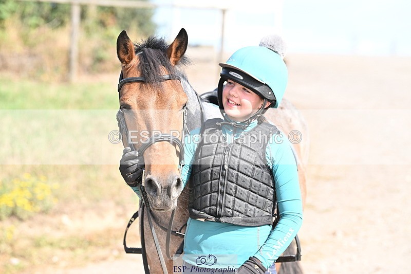 250821B-161410-00651 - Group B - Danielle