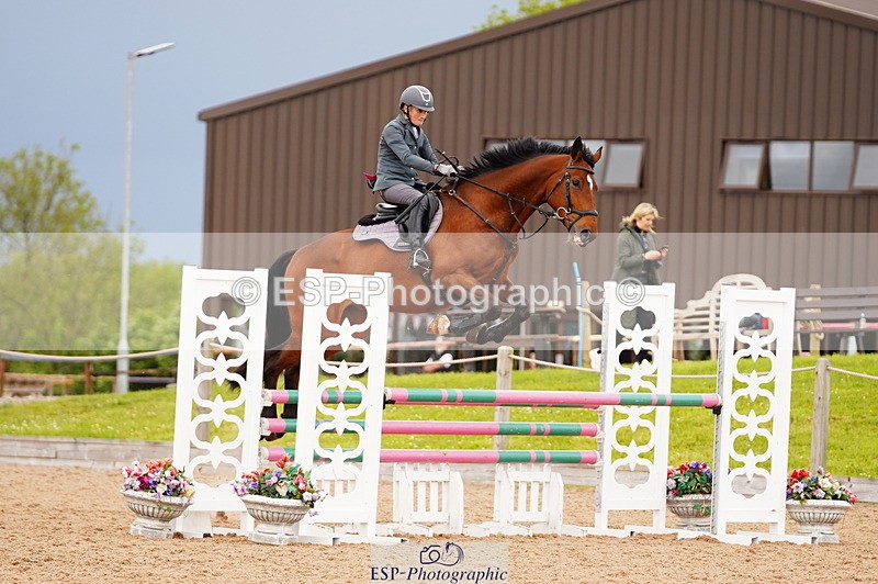 240526A-114254-07874 - Cls 26 Chard Equ 1.05m and 1.10m Grand Prix