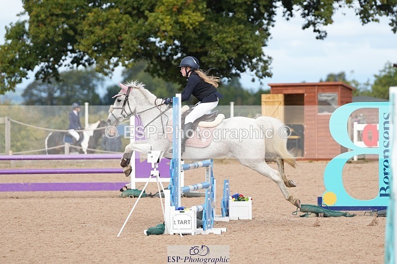 250921-101925-02162 - Cls 4 Pony British Novice and 80cm
