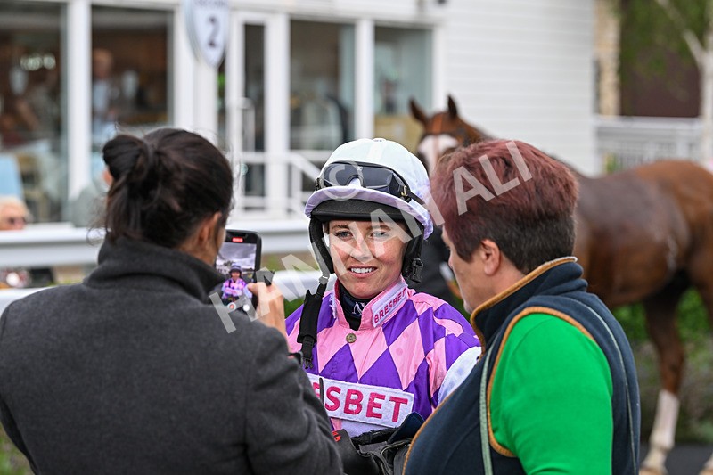 190824-Race 1-Shes A Novelty-3318 - Race 1