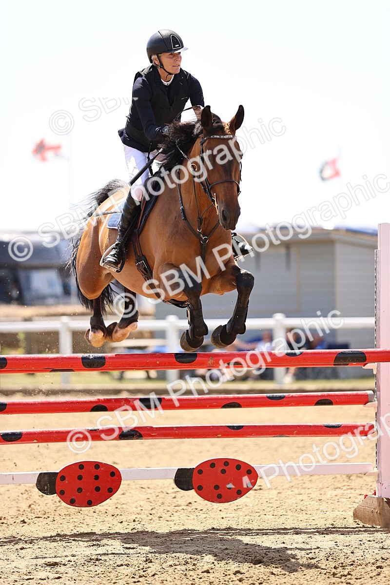 SBM_010189 - Class 9 - Senior Foxhunter - 1.20m Open