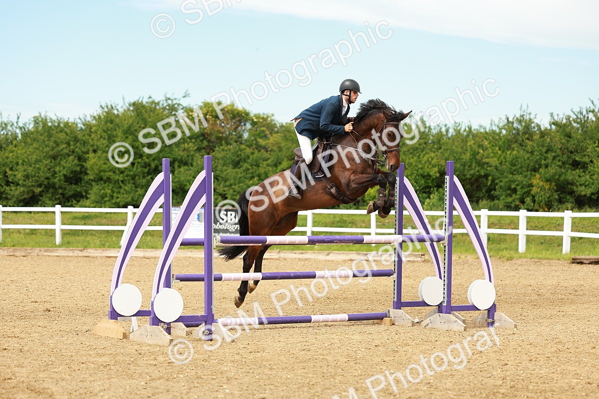 SBM_002271 - Class 4 - Senior Newcomers - 1.10m
