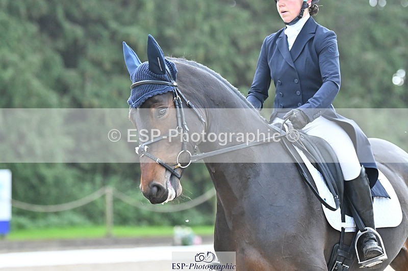 231019-112528-02127 - 108-BELGRAVE.IRENA-Lizzie.Scholefield-DR