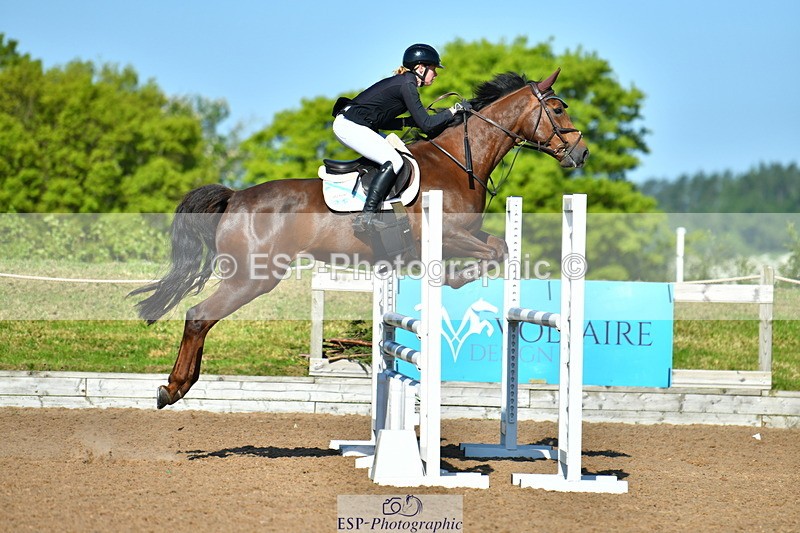 230526A-092125-00841 - Cls 1 Snr 1.05m + 1.10m Open