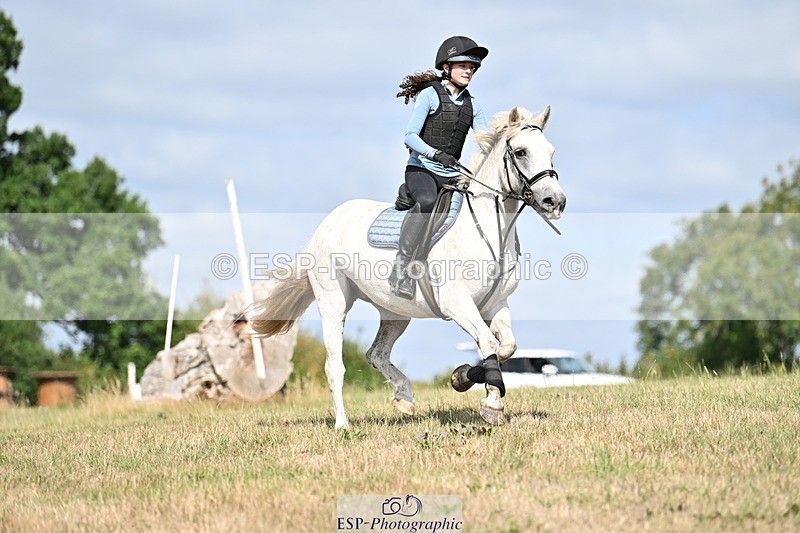 250821B-104844-00169 - Group B - Danielle