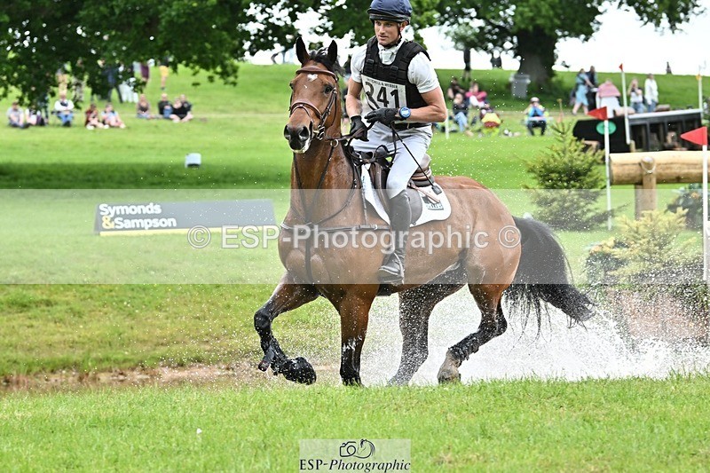 240525-161913-17560 - 241-CLASS_ROMANCE-Jack_Pinkney