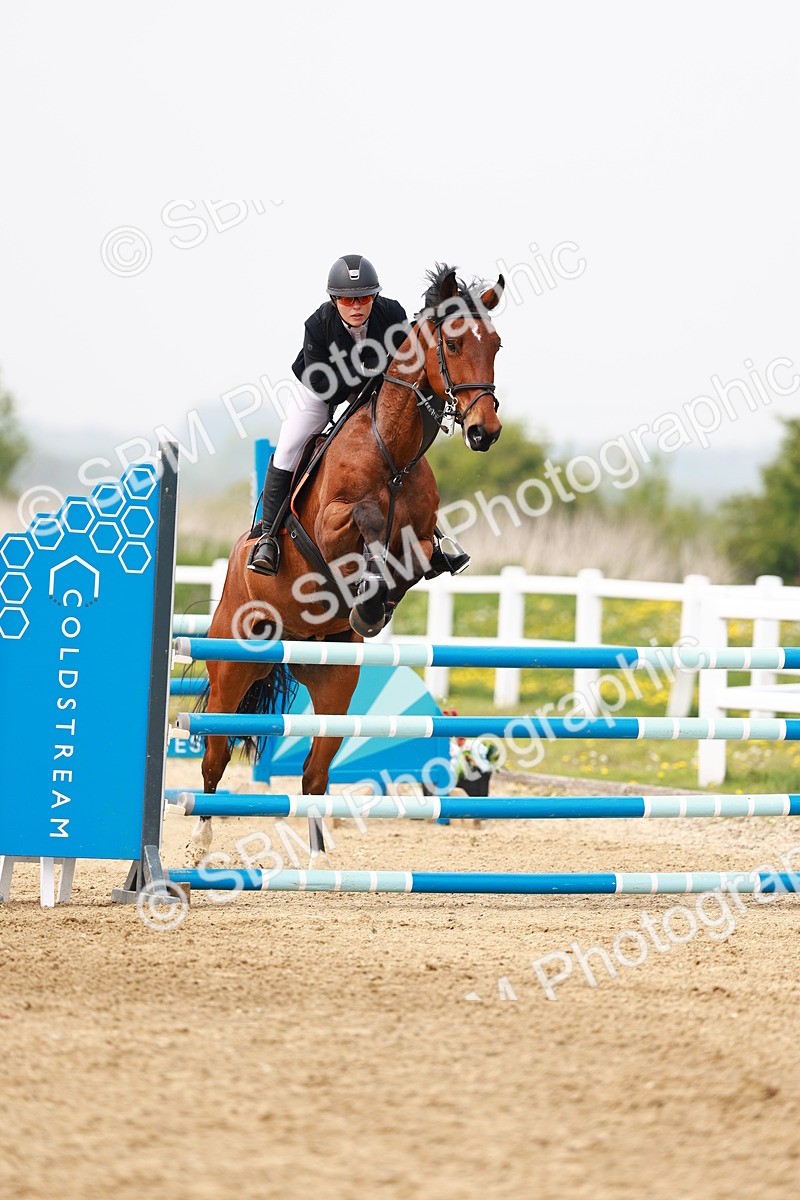  - Class 18 - Senior Newcomers - 1.10m